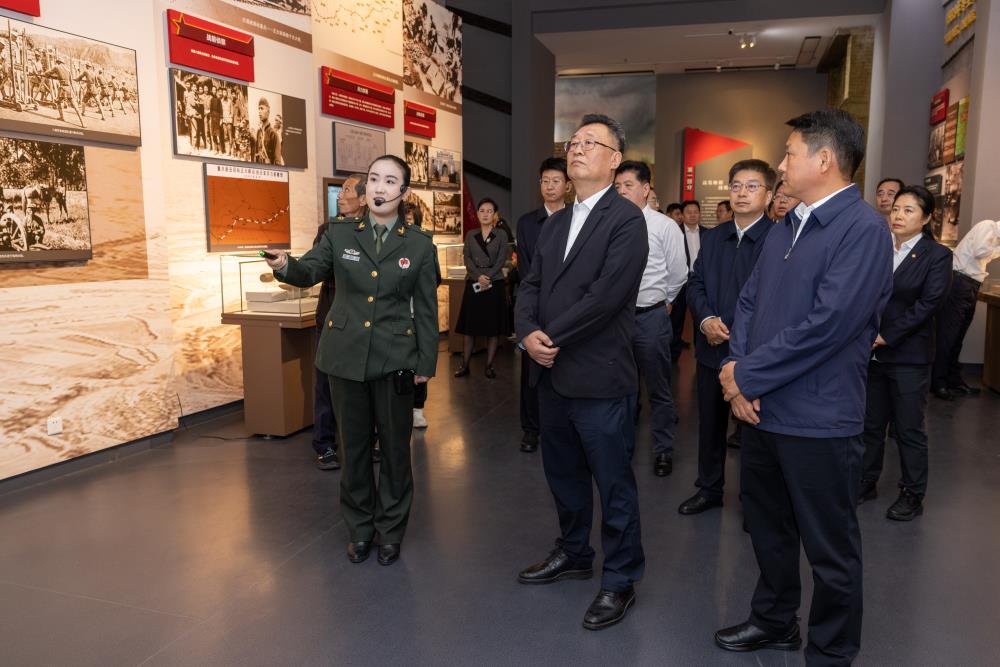 微信图片_20250924183920.jpg 微信图片_20250924183920.jpg